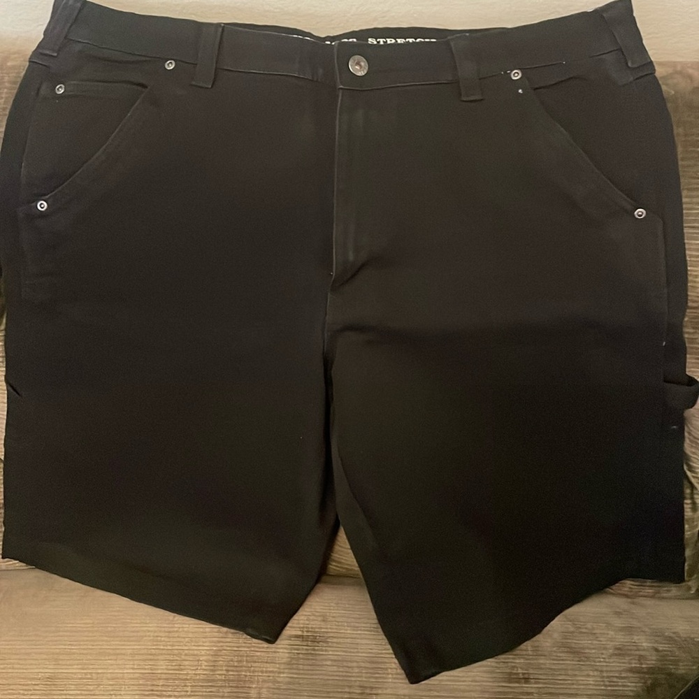 Brand New Men Black Carpenter Shorts. Brand: Smith’s WorkWear Size 36